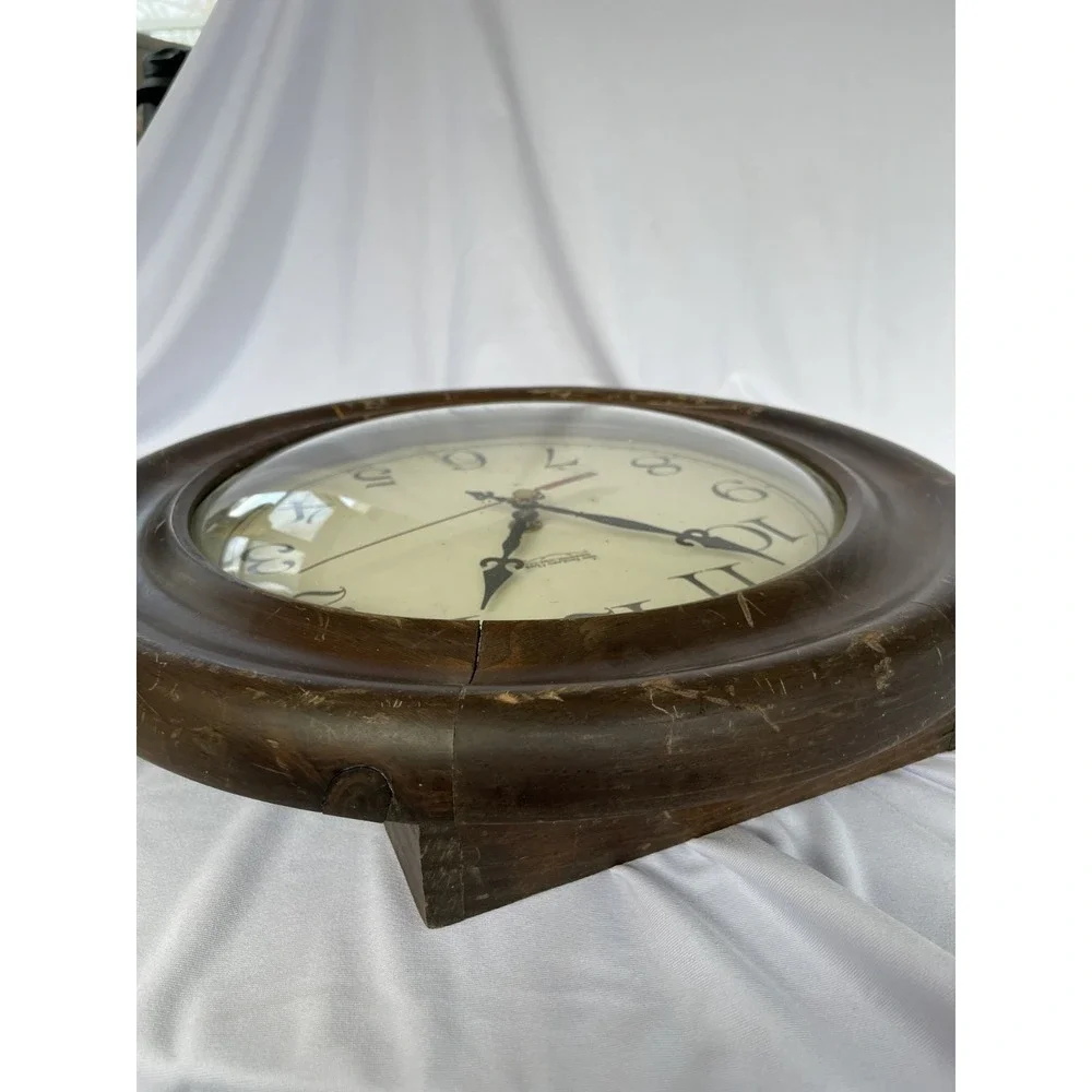 New England Clock Company wall round NOT‎ WORKING